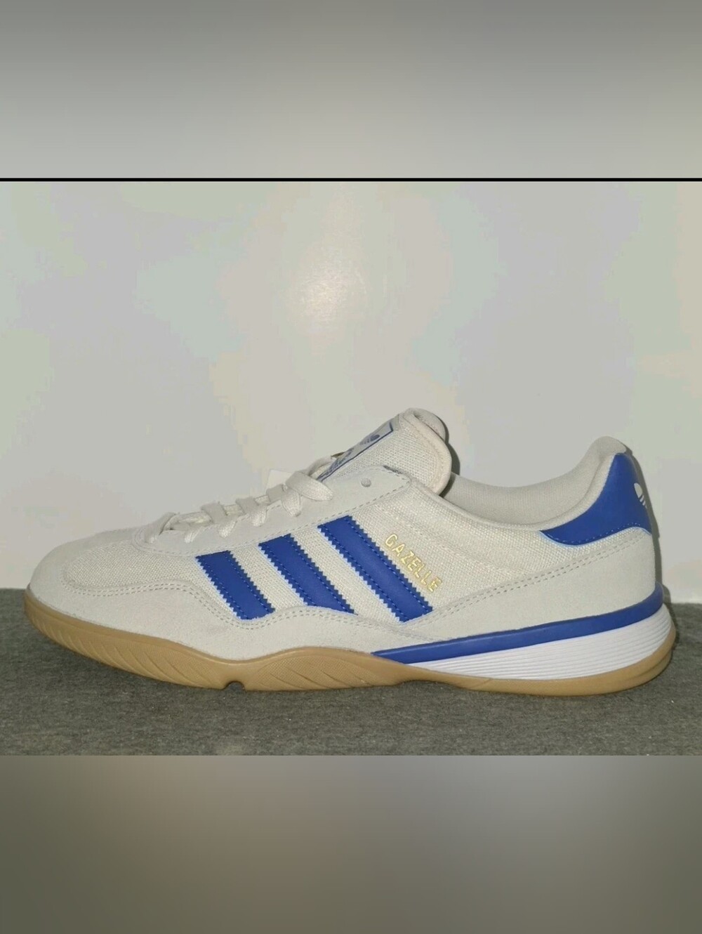 adidas Originals Gazelle Sala ~ Off White Blue JR3839 | Men's: 9 *NWOB